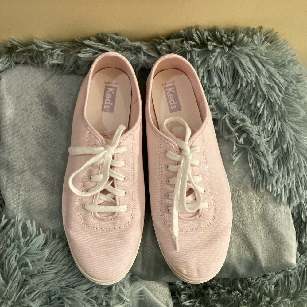 Keds Pink Sneakers with Soft Sole and Elastic Strap